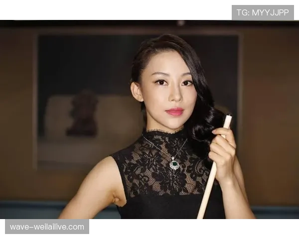 潘晓婷赛场冷若冰霜，私下生活照像高级买手随手拍——我这钱包坐不住了