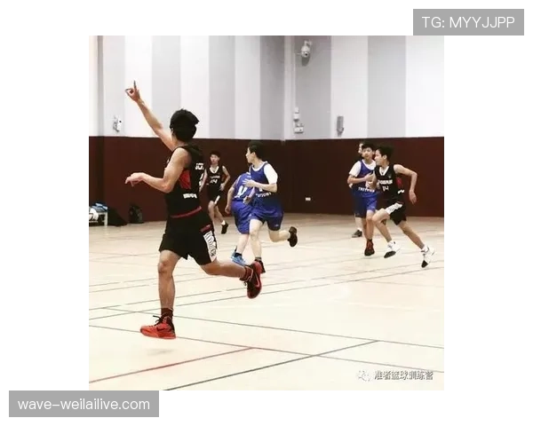 篮球发球规则详解:开球与边线球的正确执行方法 篮球发球规则详解:开球与边线球的正确执行方法